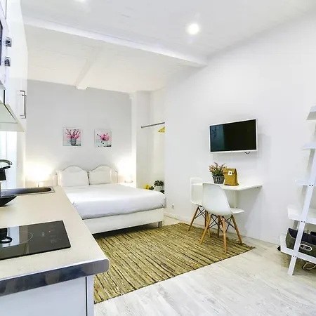 Cosy 2 Bedroom Near Castelo Sao Jorge