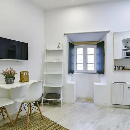 Apartament Cosy 2 Bedroom Near Castelo Sao Jorge